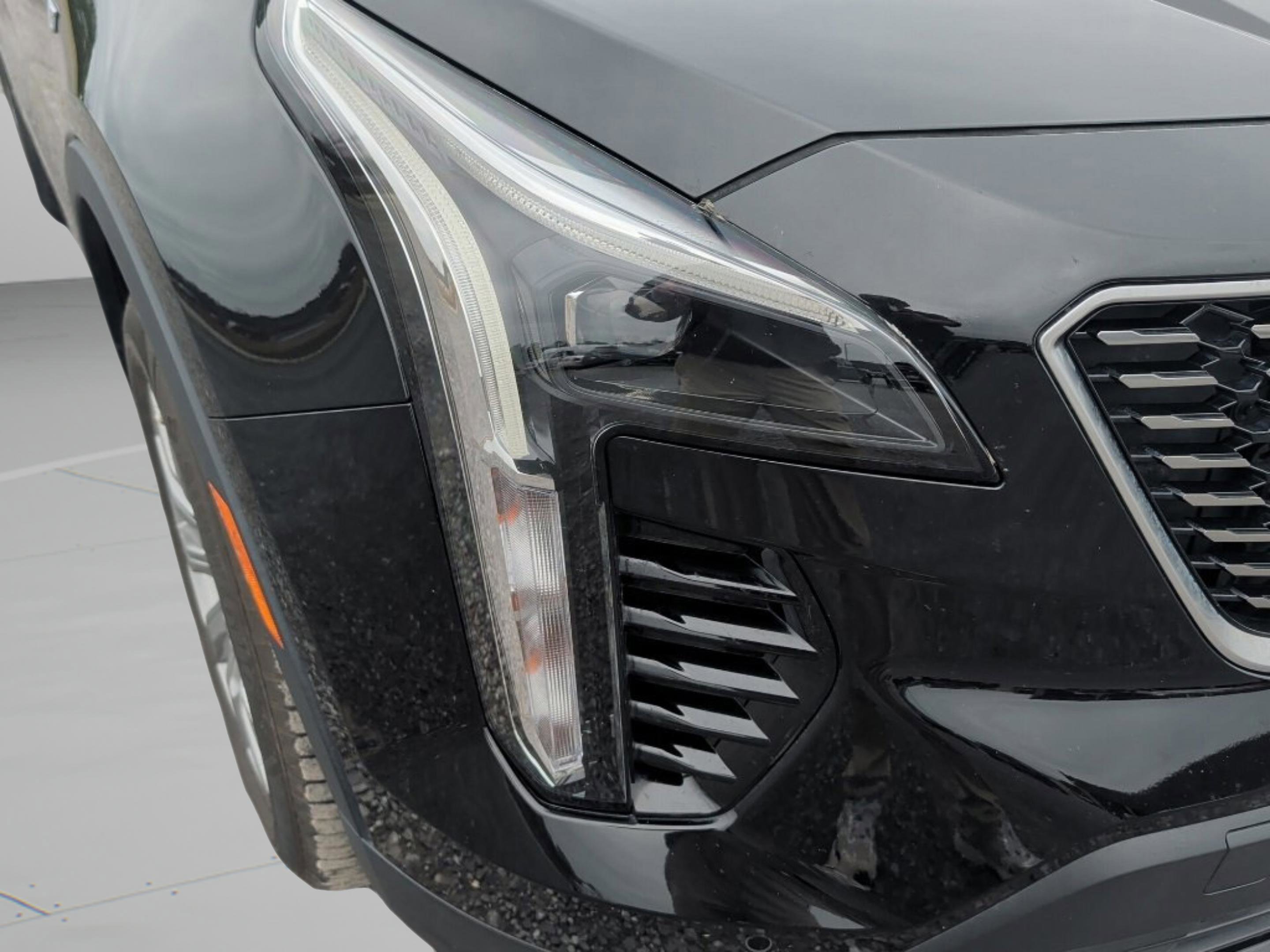 Used 2020 Cadillac XT4 Premium Luxury image 10