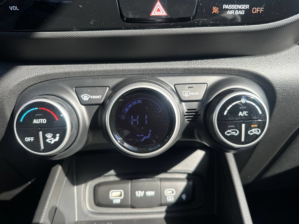 Used 2026 Hyundai Venue SEL FWD image 19
