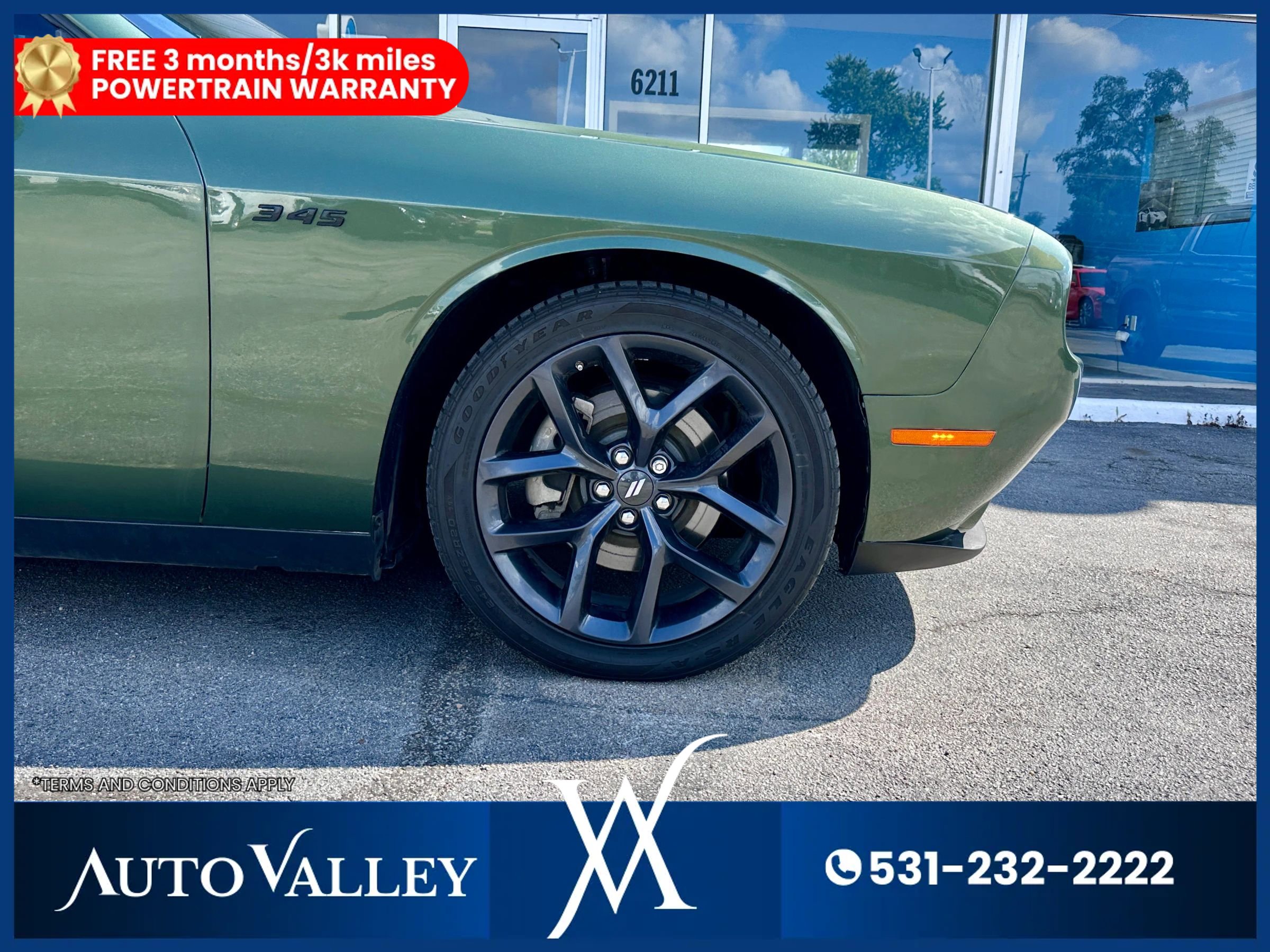 Used 2023 Dodge Challenger R/T w/ Plus Package image 9