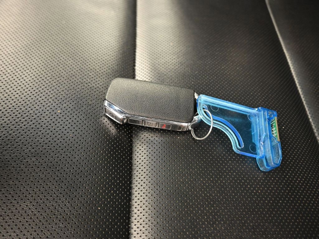 Used 2022 Kia Telluride S image 63