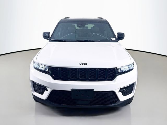 New 2025 Jeep Grand Cherokee Limited image 2