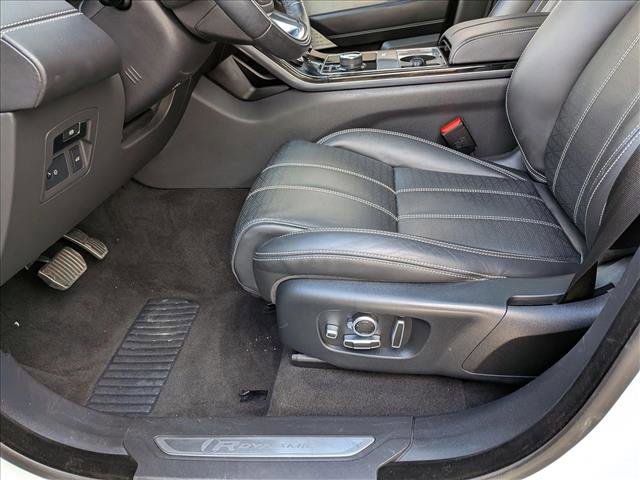 Used 2019 Land Rover Range Rover Velar R-Dynamic SE image 15