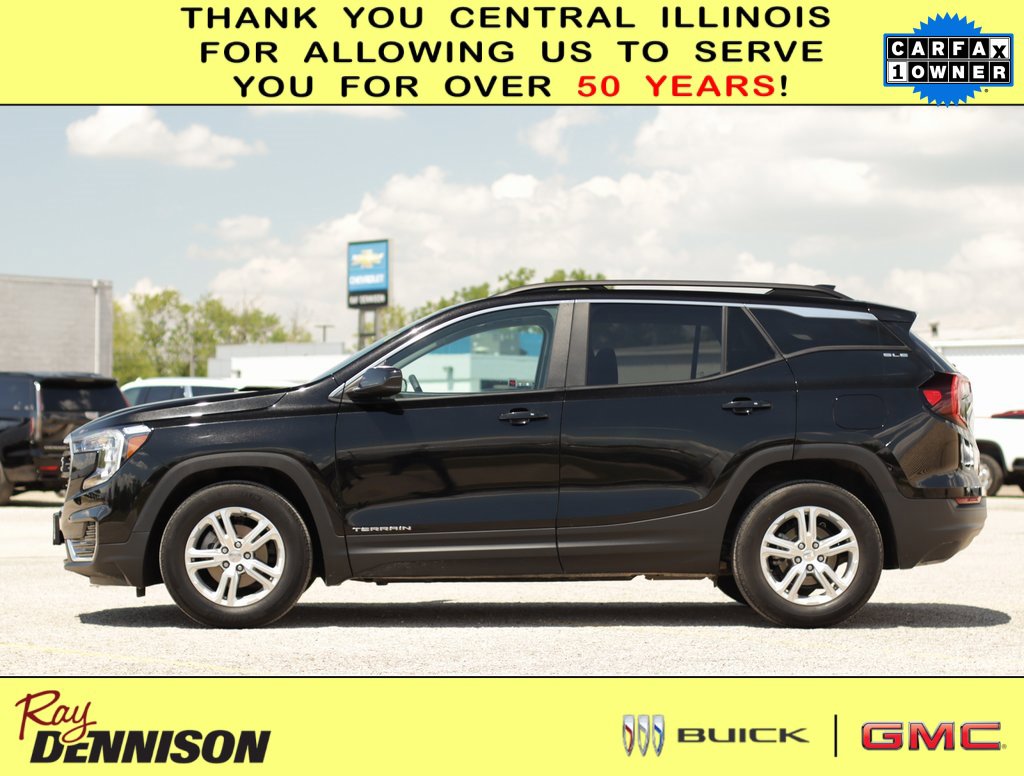 Used 2022 GMC Terrain SLE w/ Driver Convenience Package image 4