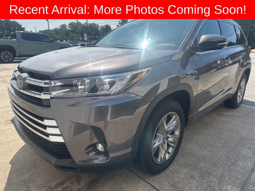 Used 2017 Toyota Highlander Limited
