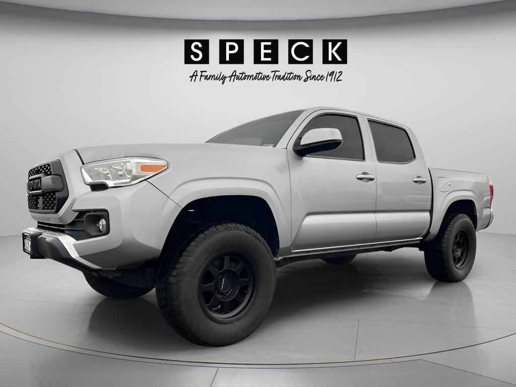 Used 2022 Toyota Tacoma SR image 1
