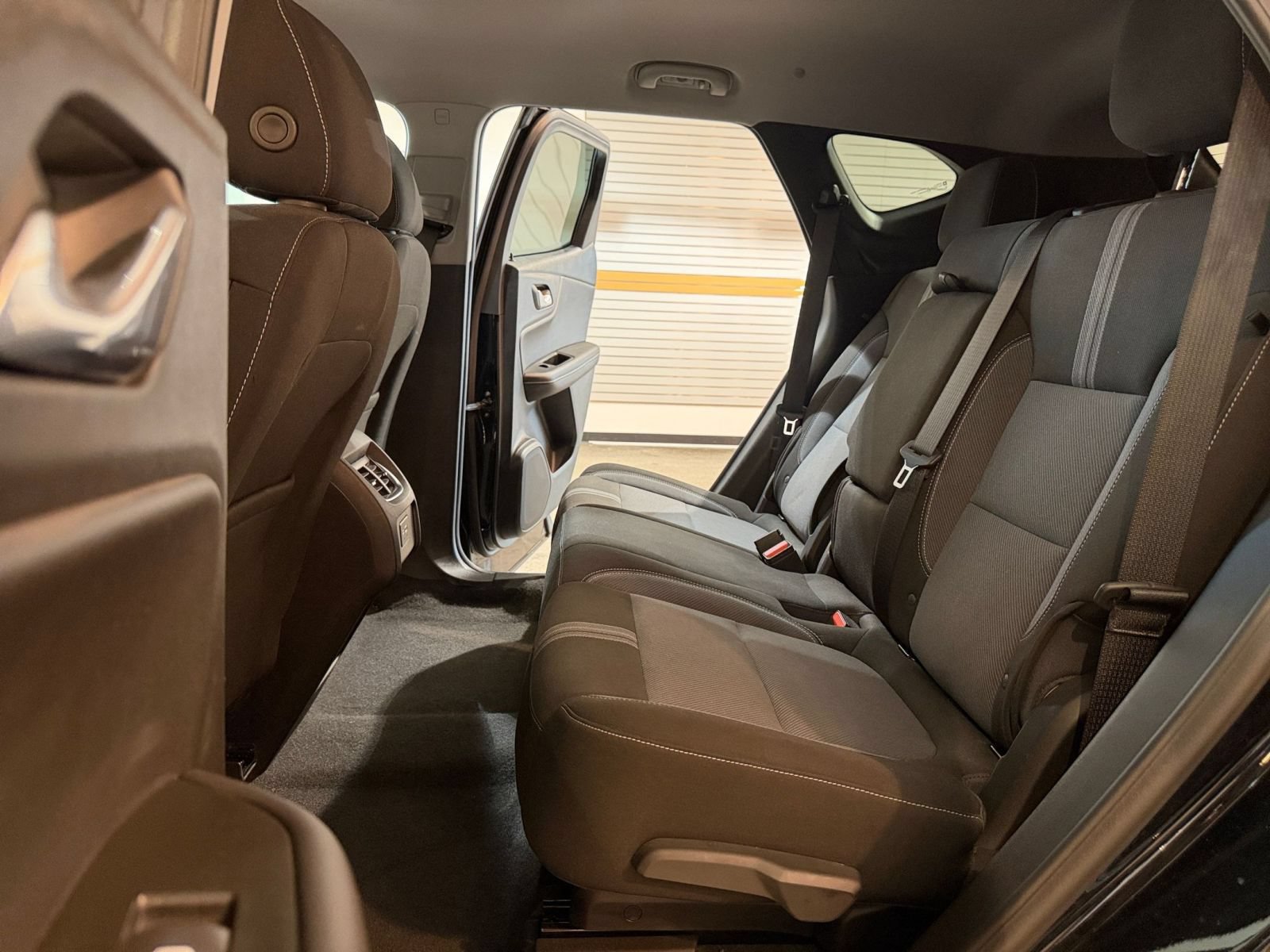 Used 2025 Chevrolet Blazer LT FWD image 26