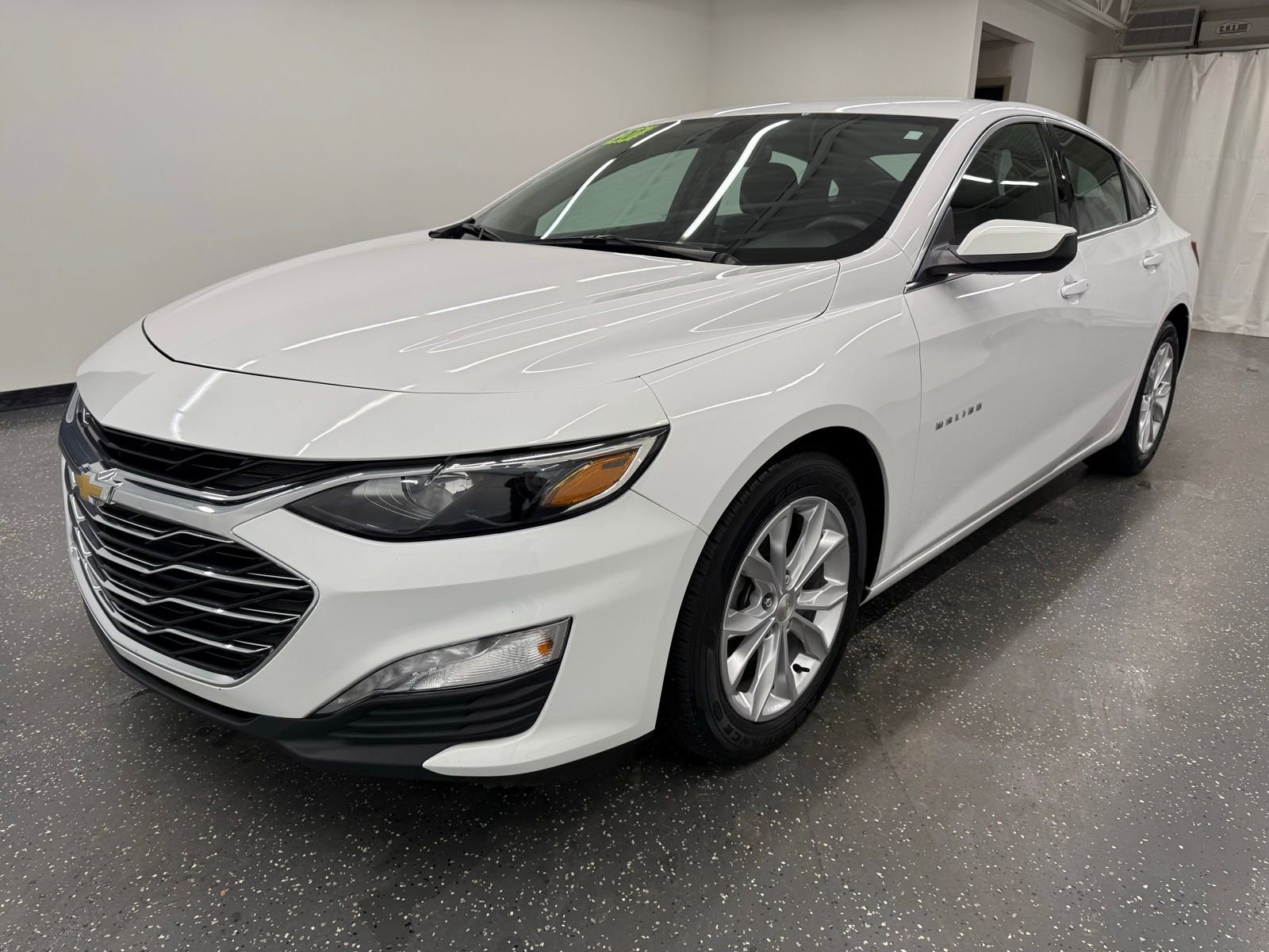 Used 2020 Chevrolet Malibu LT image 4