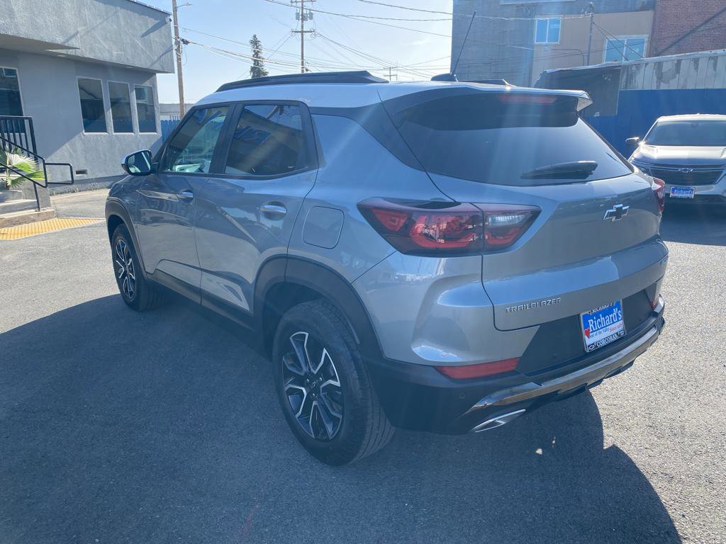 Used 2024 Chevrolet TrailBlazer ACTIV w/ Convenience Package image 11