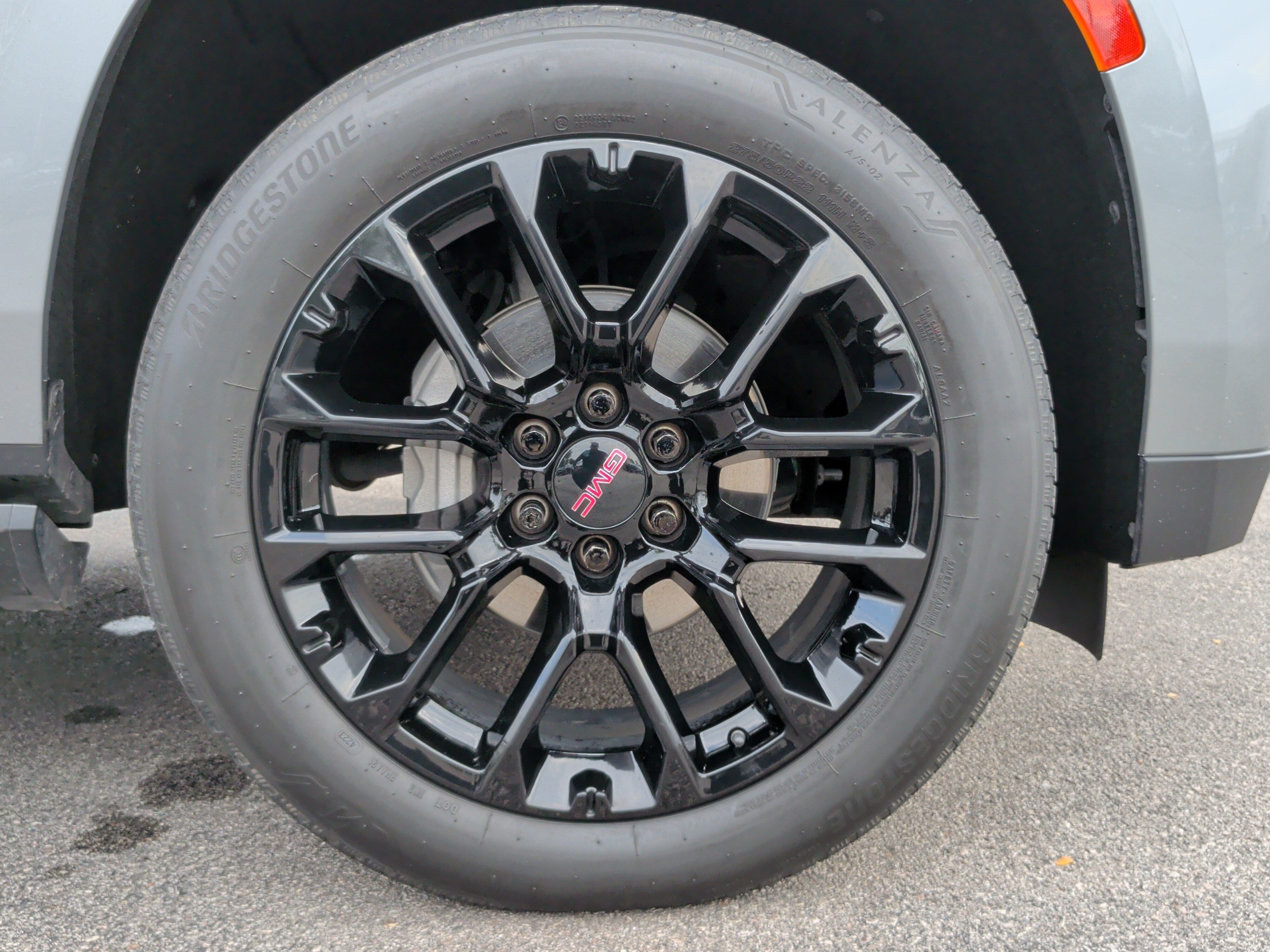 Used 2024 GMC Yukon Denali AWD/4WD image 14