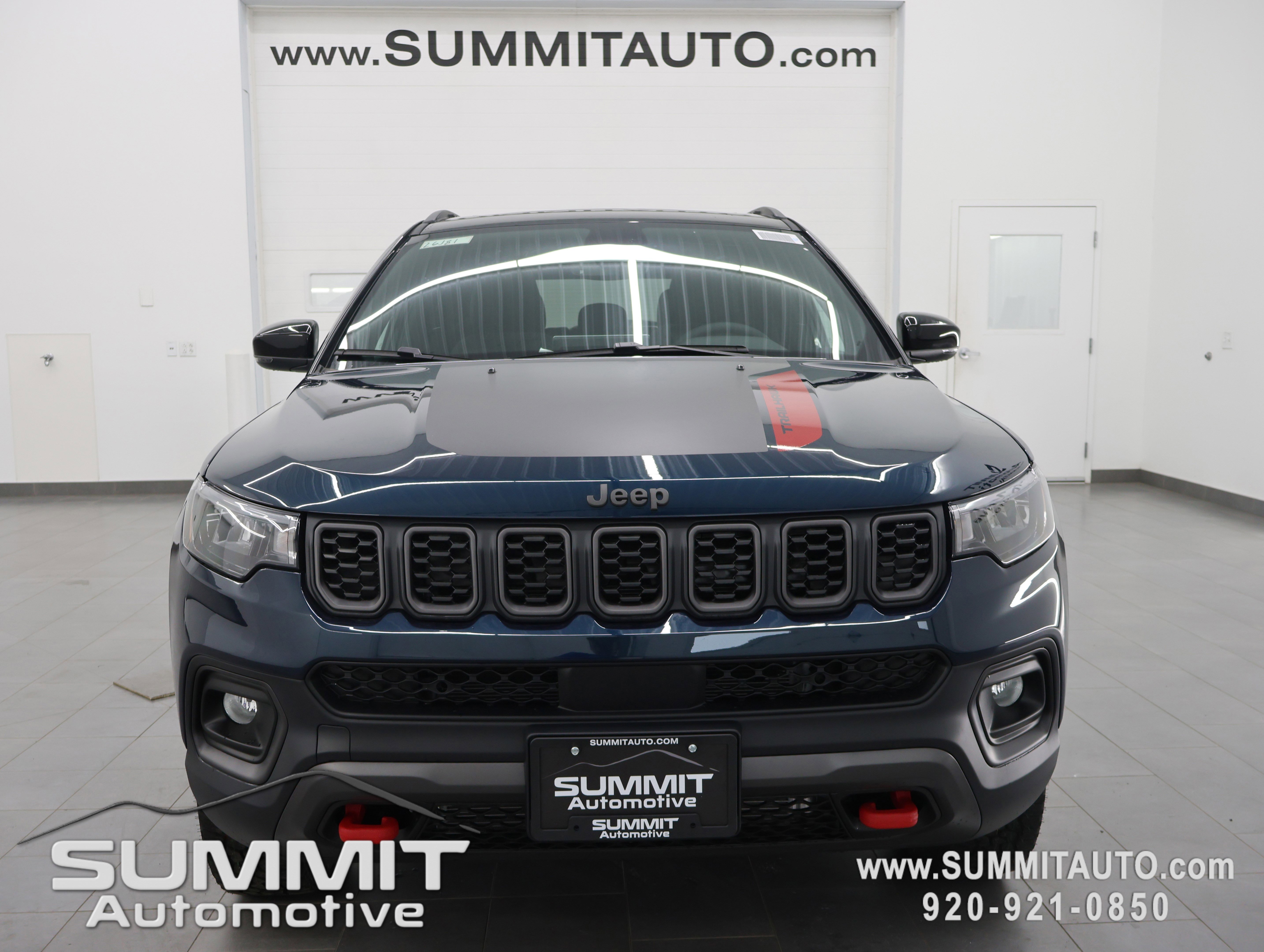 New 2026 Jeep Compass Trailhawk w/ Sun, Sound & Navigation Group image 21