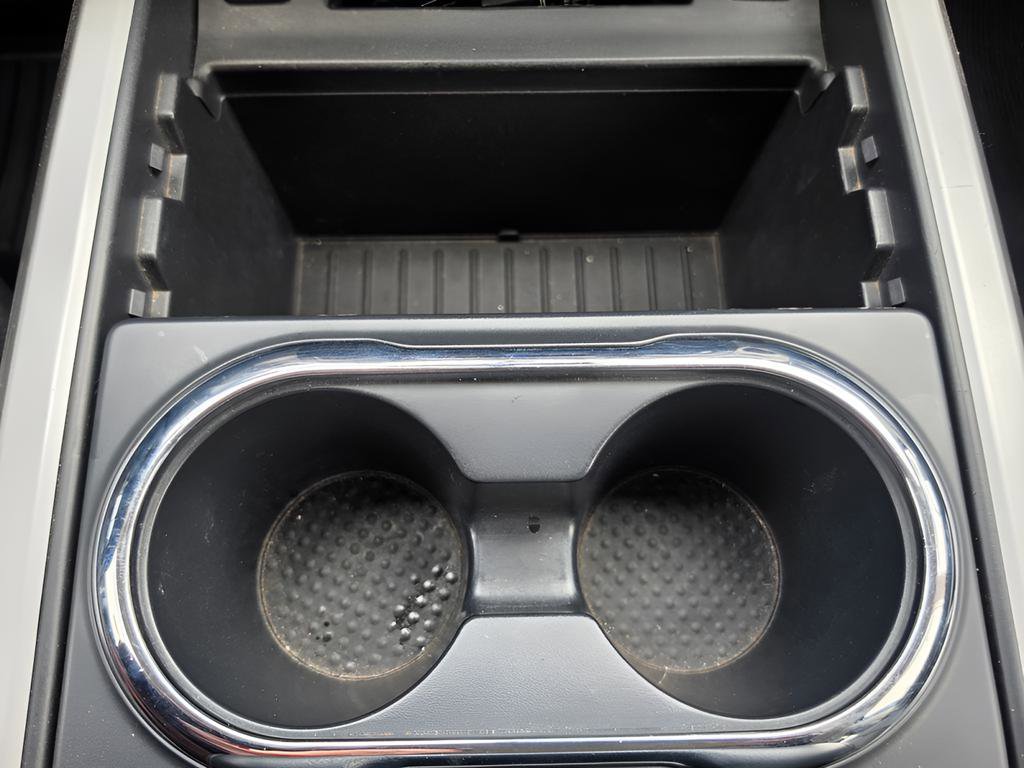 Used 2017 Nissan Titan SV RWD image 28