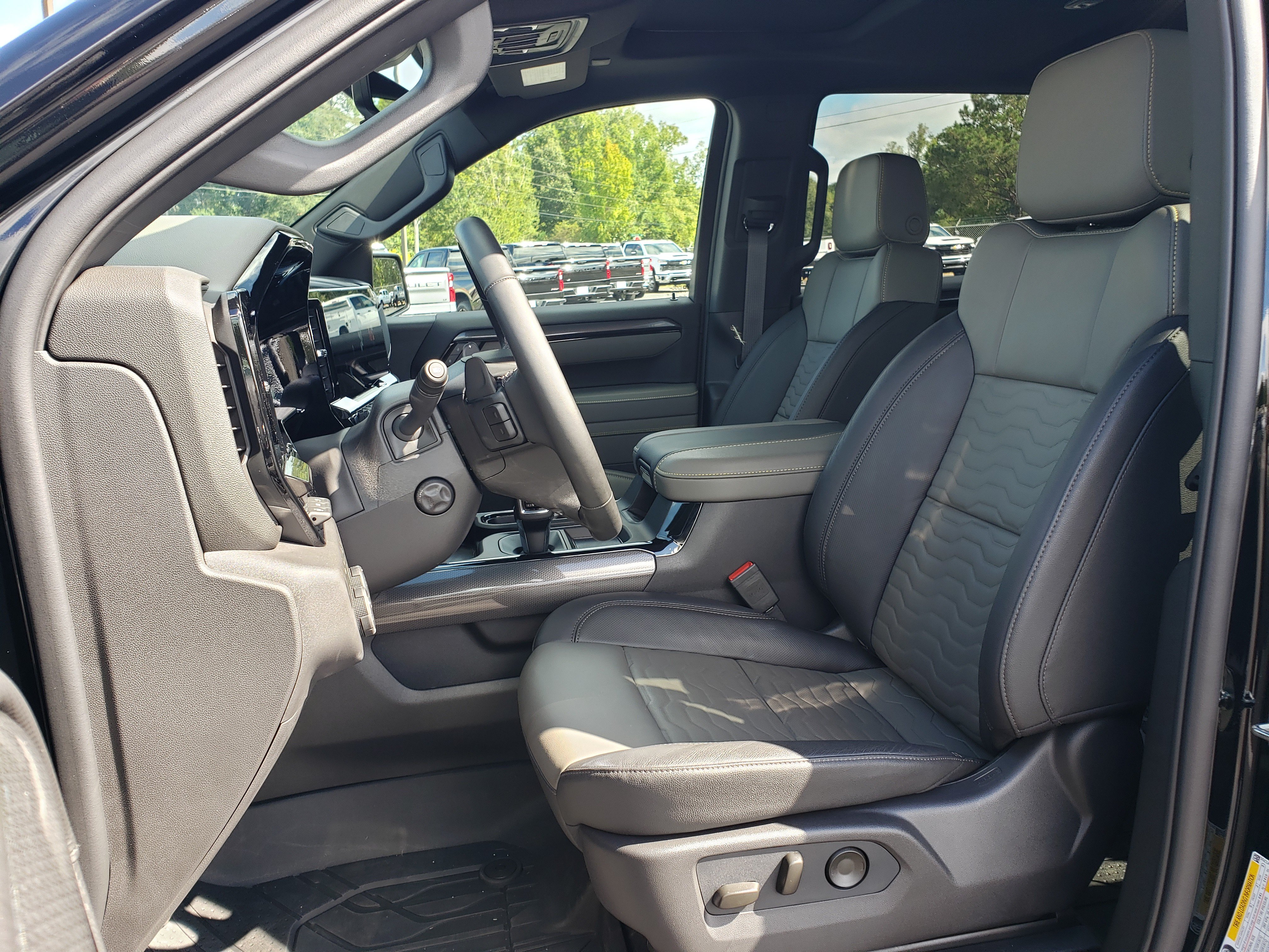 Used 2026 Chevrolet Silverado 1500 ZR2 w/ LPO, Dark Essentials Package AWD/4WD image 30