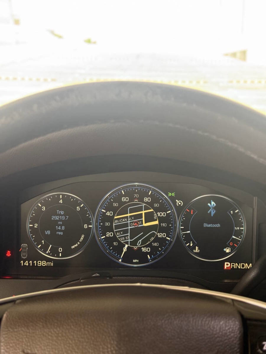 Used 2015 Cadillac Escalade Luxury AWD/4WD image 29