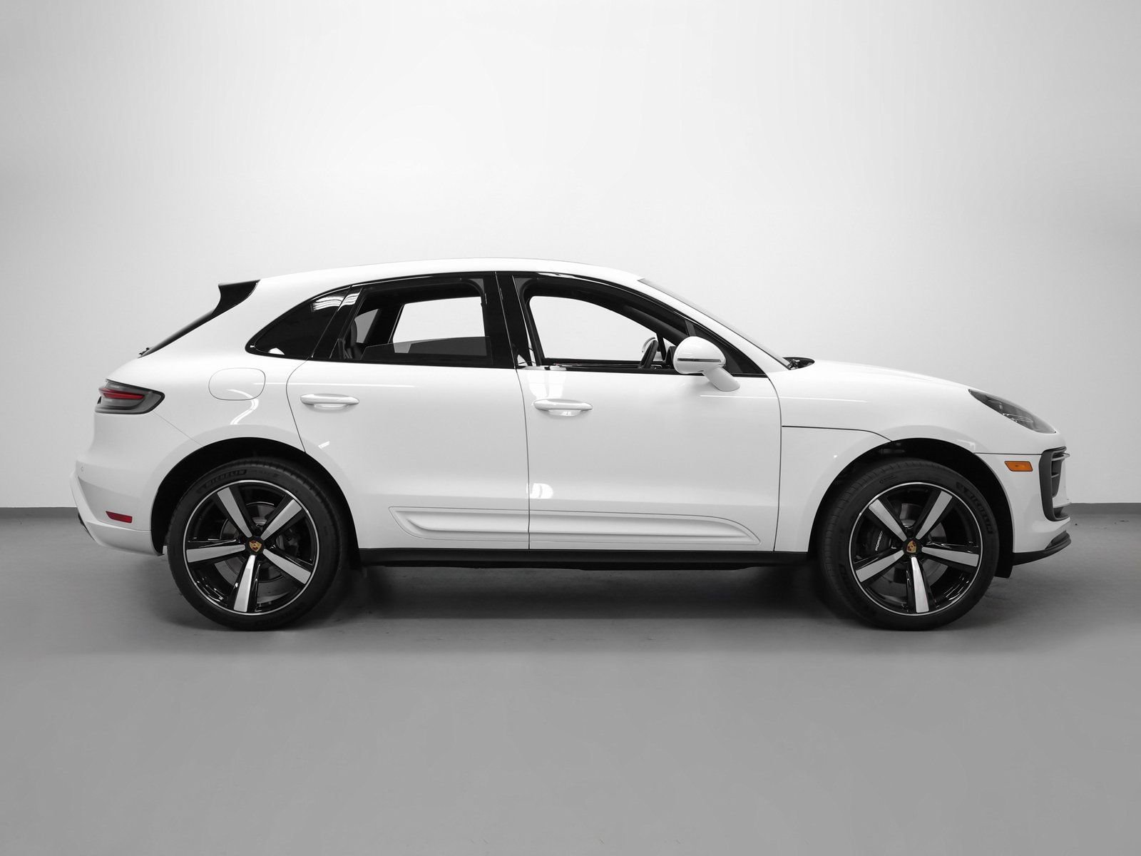 New 2026 Porsche Macan image 13