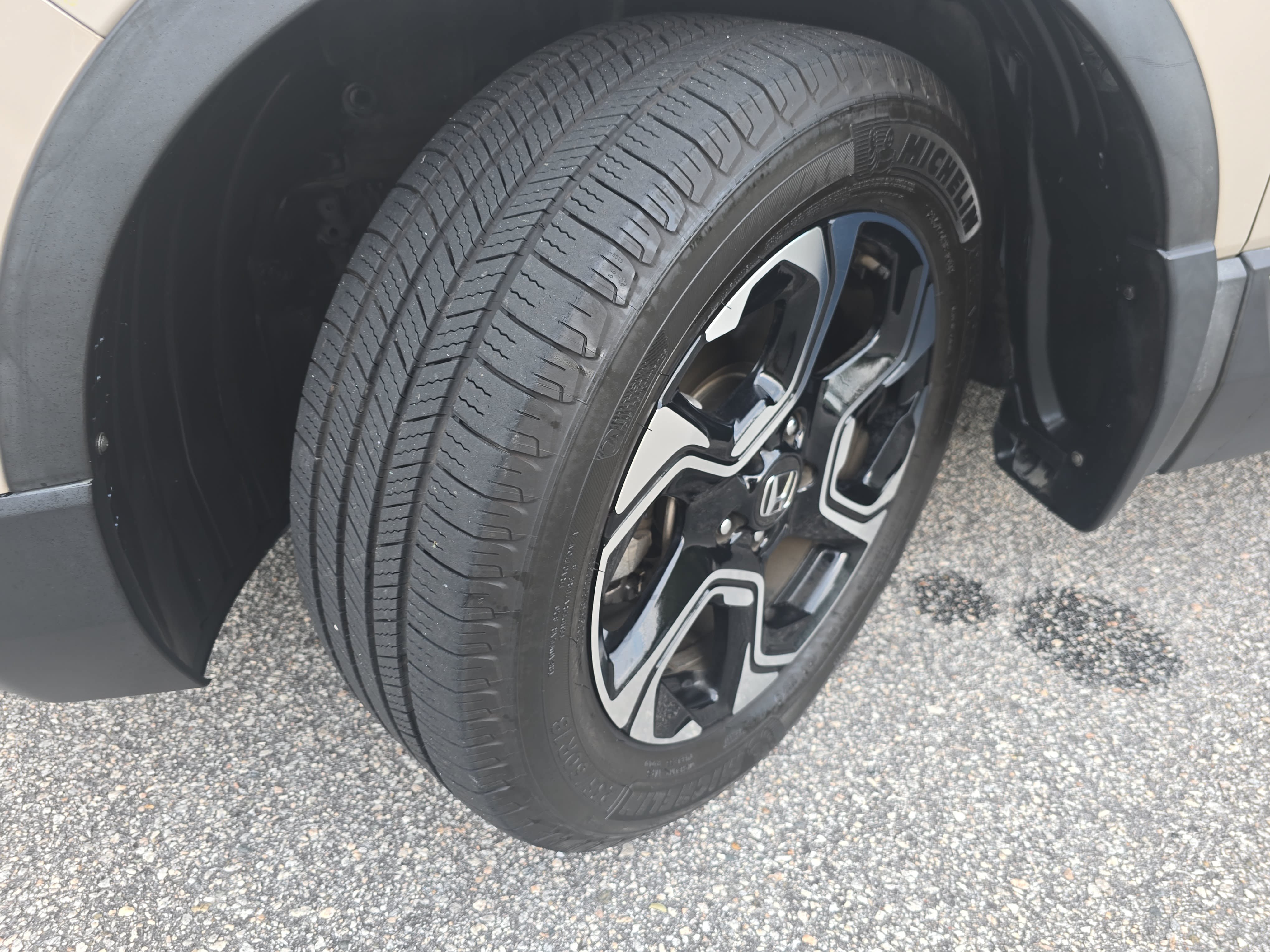 Used 2019 Honda CR-V Touring image 34