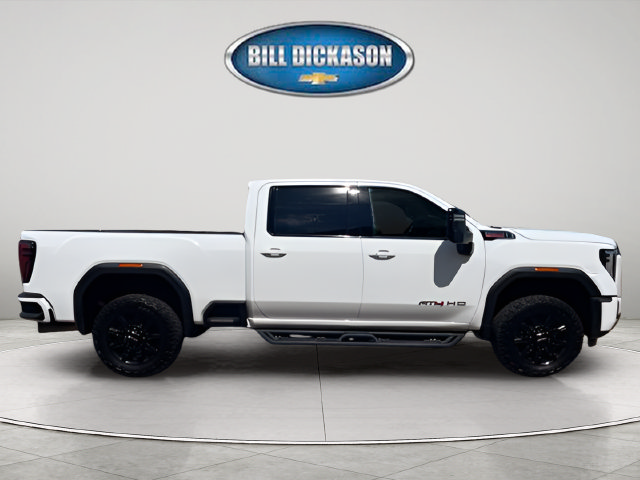 Used 2025 GMC Sierra 2500 AT4 AWD/4WD image 9