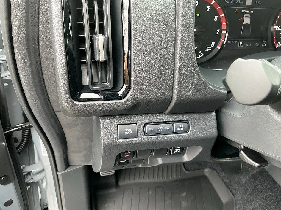 New 2026 Nissan Frontier PRO-4X image 13