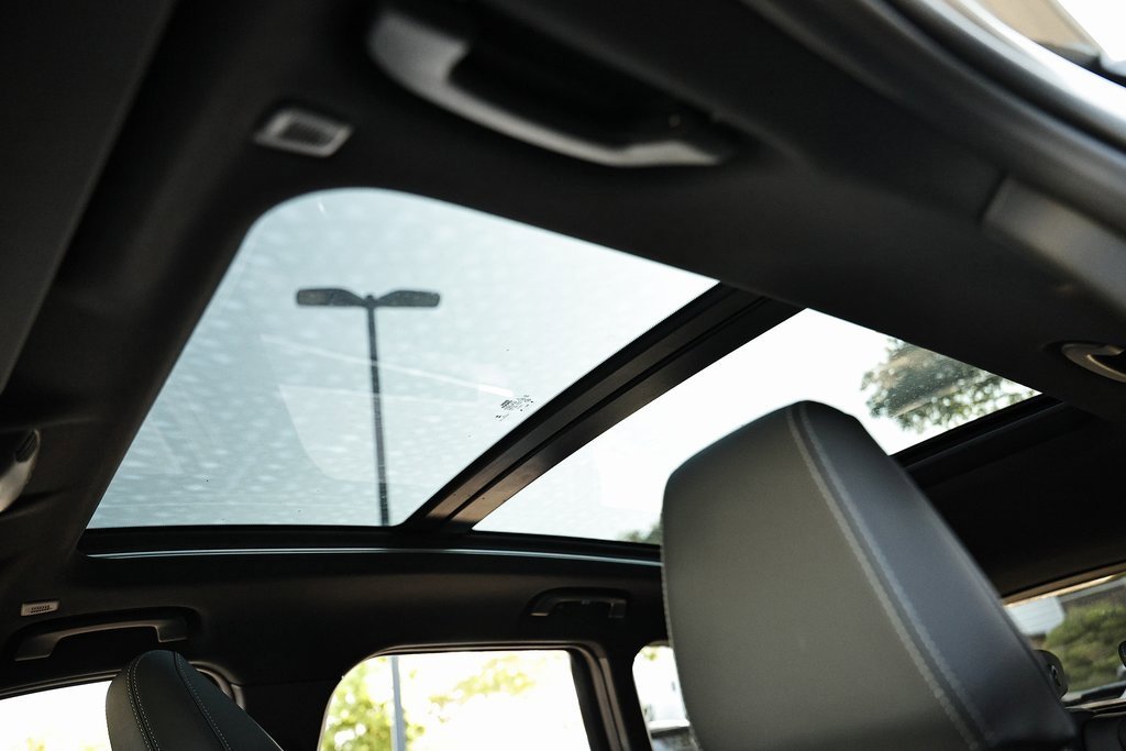 New 2025 BMW X1 xDrive28i w/ Technology Package image 21