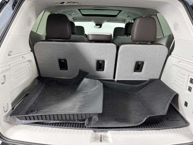 Used 2025 GMC Acadia Denali w/ Super Cruise Package image 48