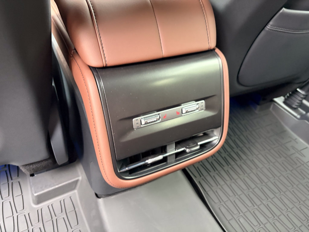 New 2026 Lincoln Nautilus Reserve AWD/4WD image 57