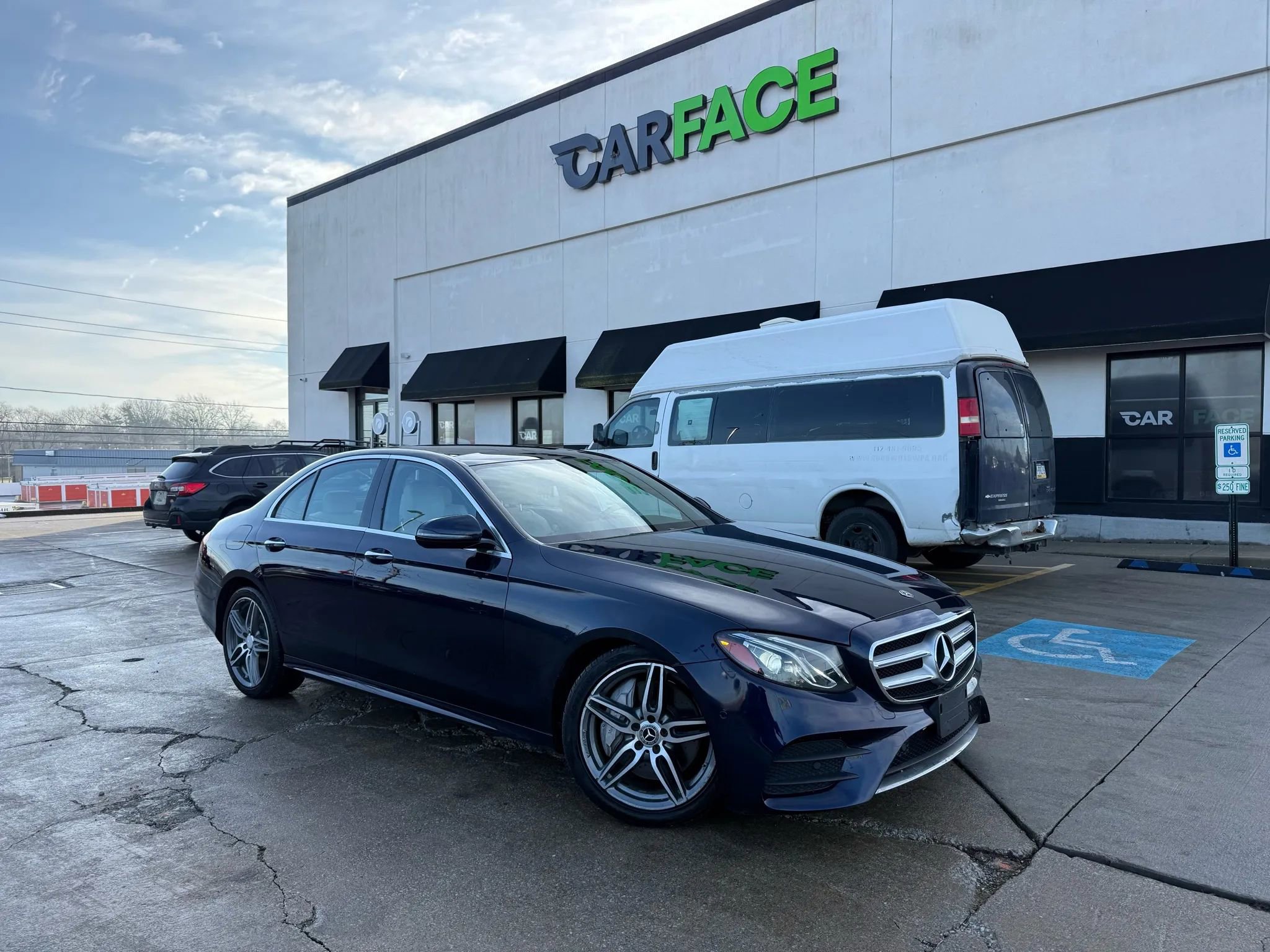 Used 2018 Mercedes-Benz E 300 4MATIC image 1