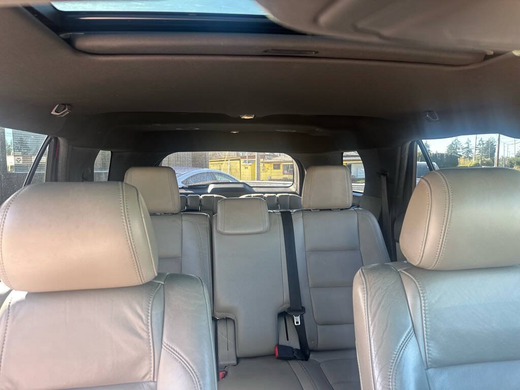 Used 2012 Ford Explorer XLT AWD/4WD image 28
