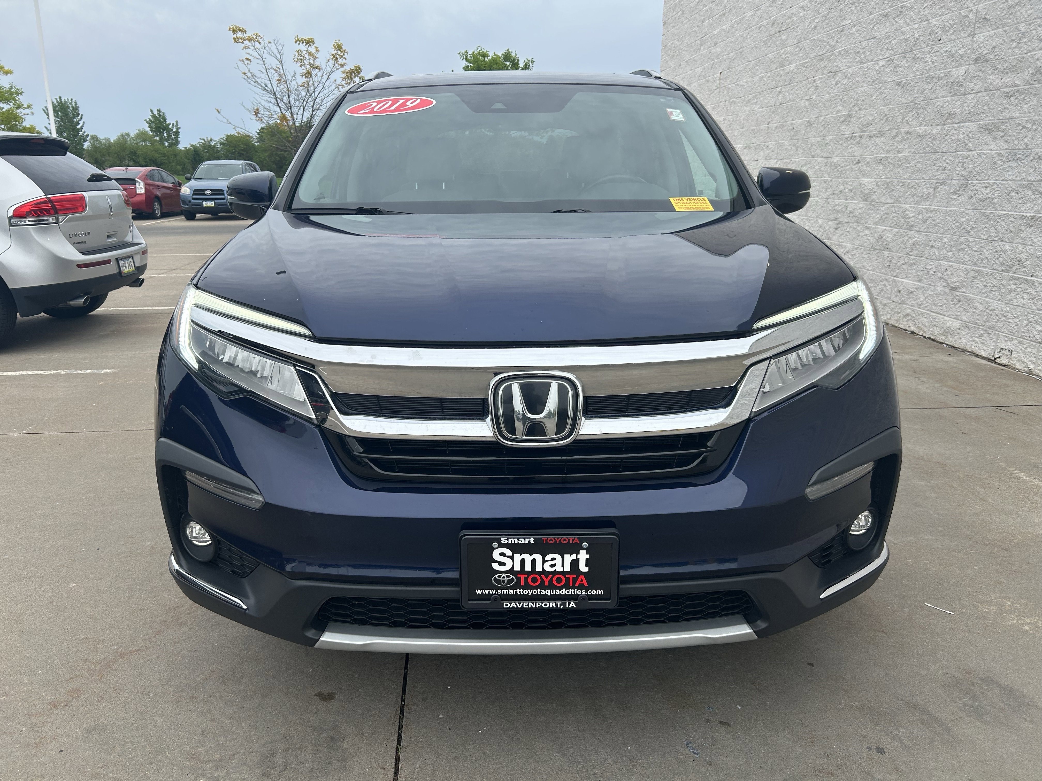 Used 2019 Honda Pilot Touring image 2
