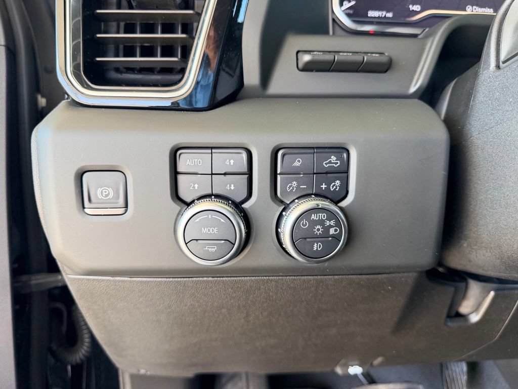 Used 2024 GMC Sierra 2500 Denali Ultimate AWD/4WD image 19