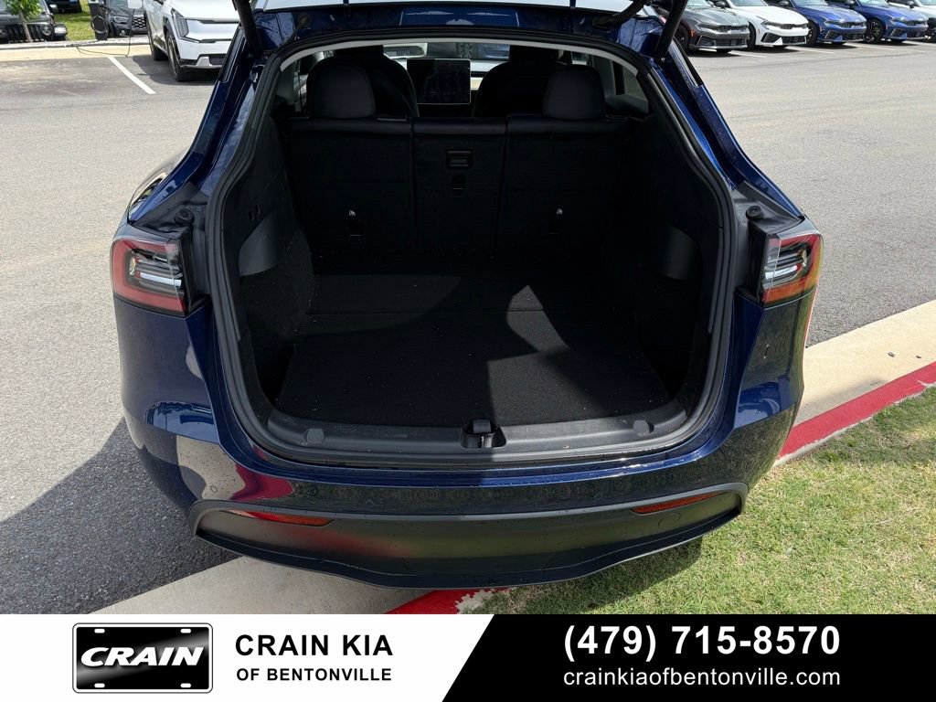 Used 2022 Tesla Model Y Long Range AWD/4WD image 25