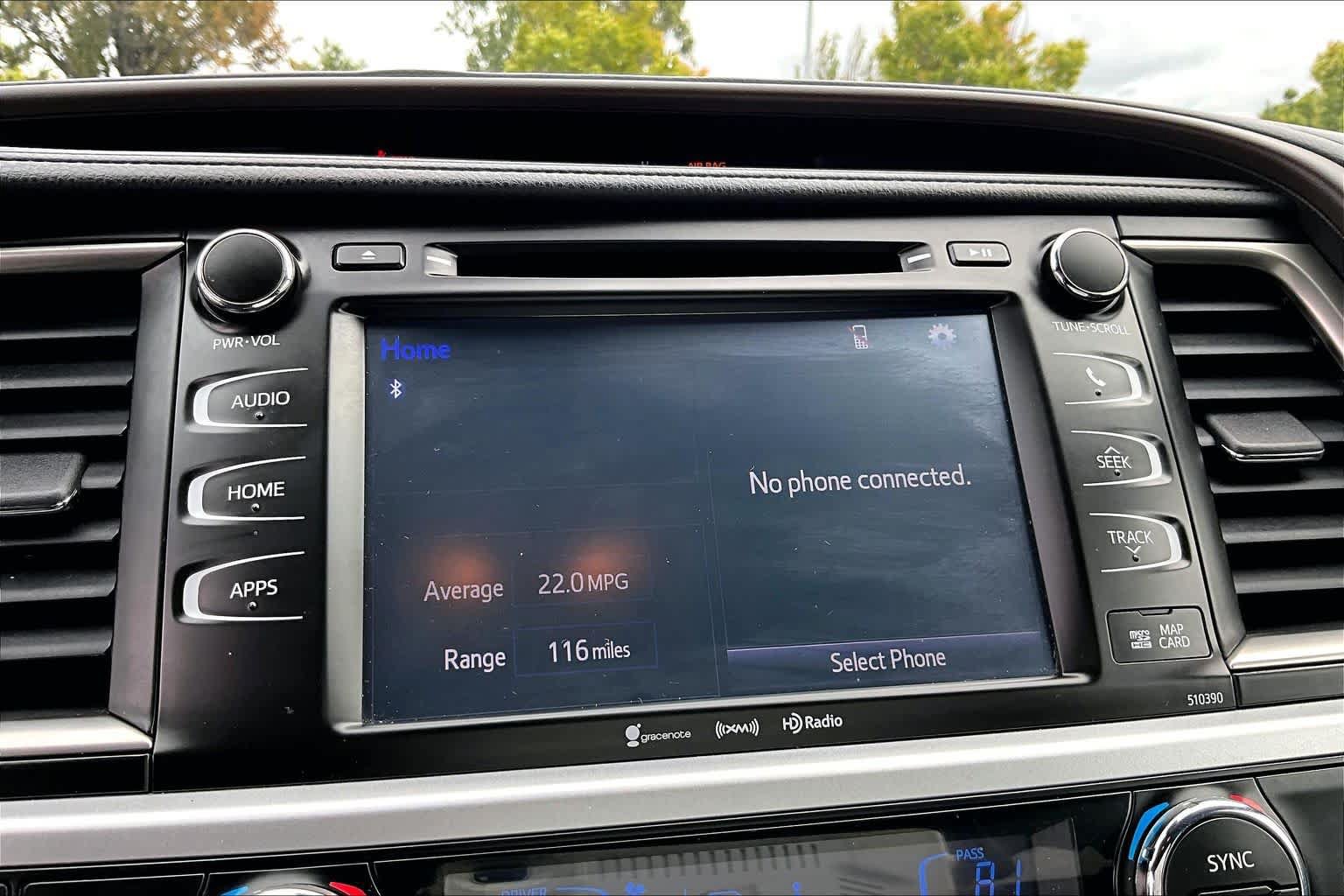 Used 2019 Toyota Highlander XLE AWD/4WD image 34