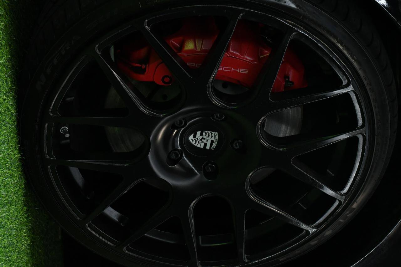 Used 2013 Porsche Panamera GTS image 7