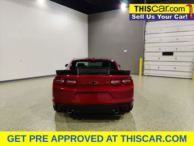 Used 2023 Chevrolet Camaro LT w/ Technology Package RWD image 7