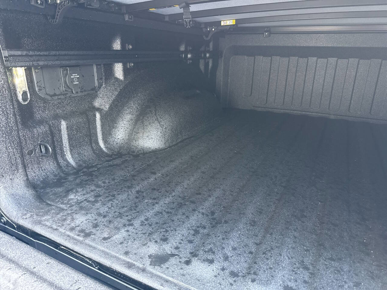 Used 2026 RAM 1500 Laramie w/ Night Edition image 23