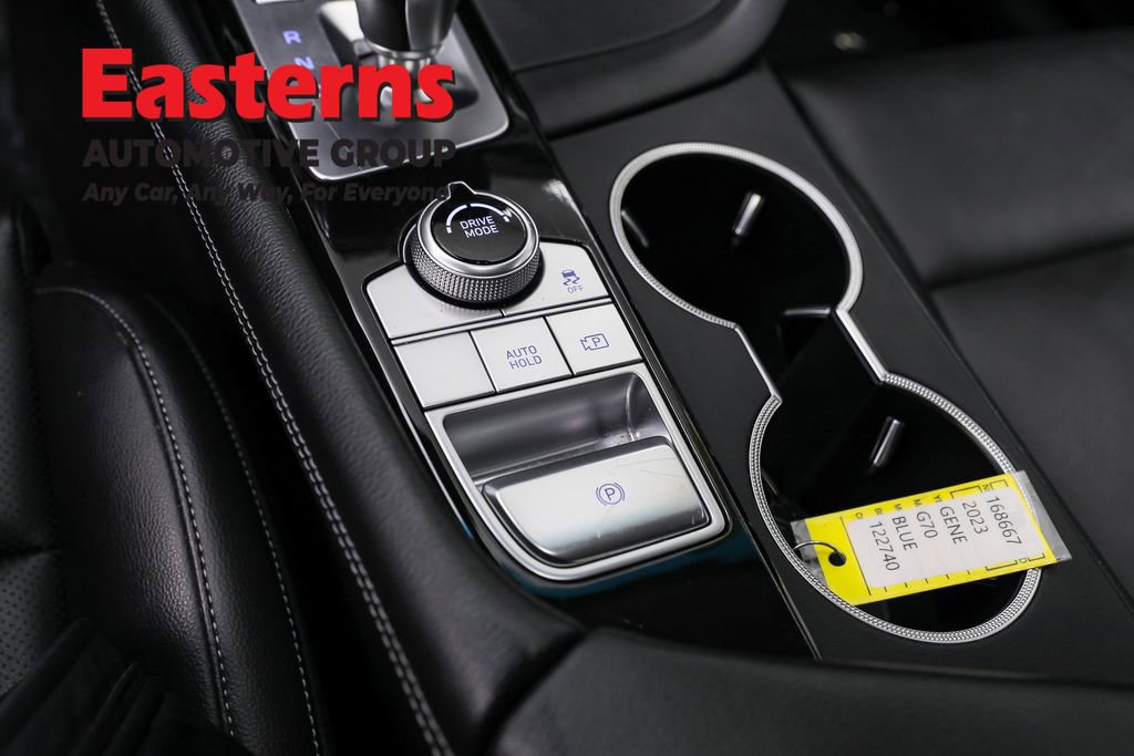 Used 2023 Genesis G70 2.0T image 21