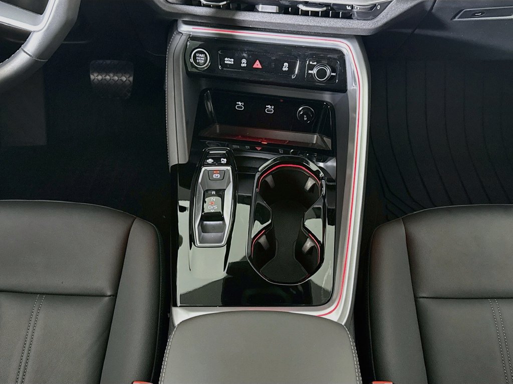 Used 2025 Audi Q5 Premium Plus AWD/4WD image 14