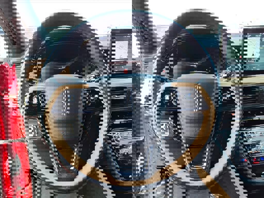 Used 2020 Lincoln Corsair Reserve w/ Equipment Group 202A image 20