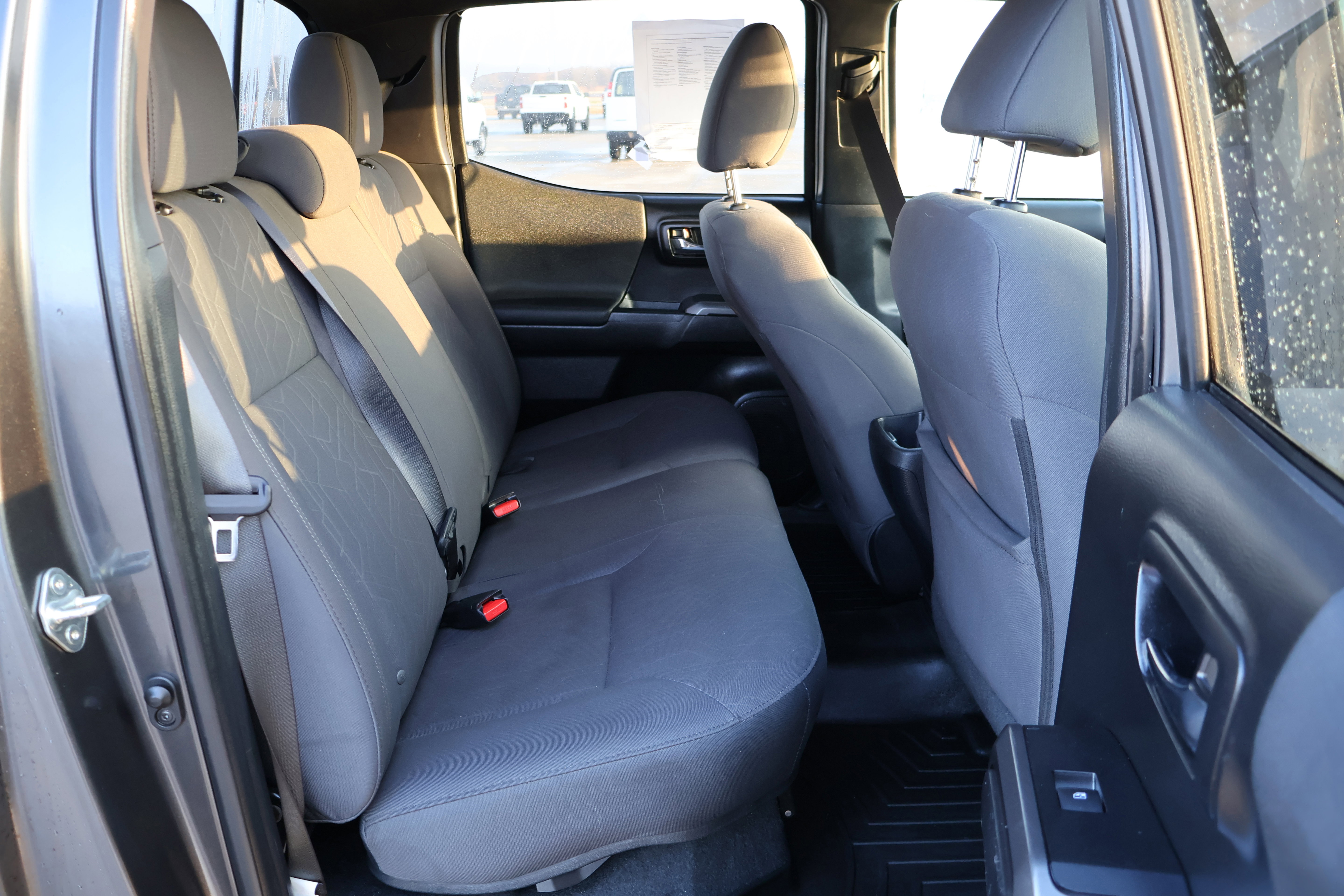 Used 2019 Toyota Tacoma TRD Sport image 16