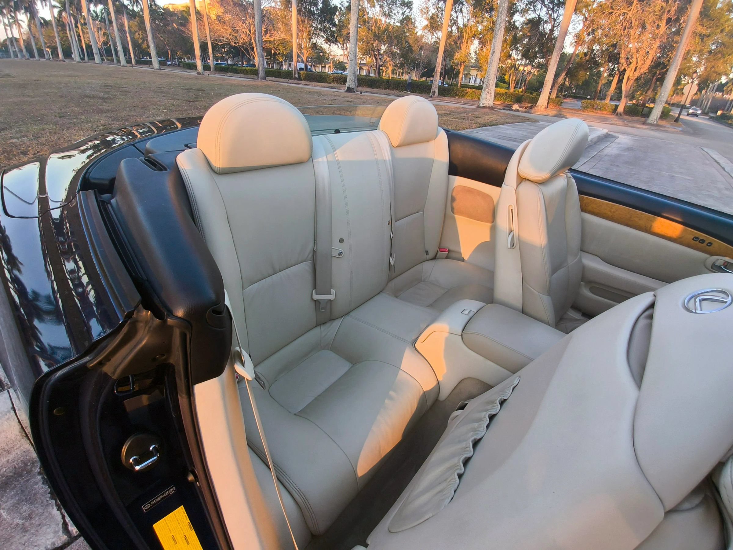 Used 2004 Lexus SC 430 Convertible RWD image 10