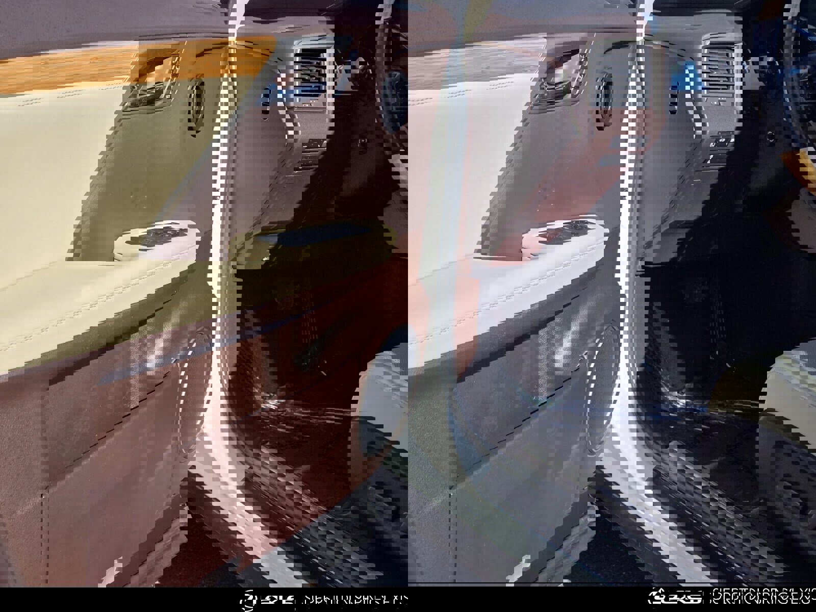 Certified 2020 Lexus RX 450hL AWD w/ Premium Package image 10