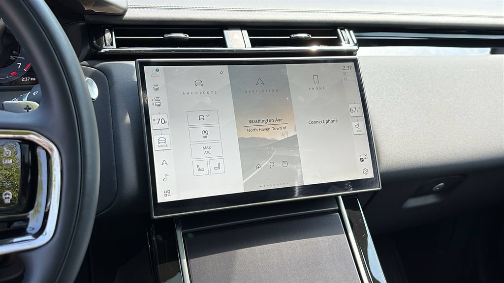 Certified 2026 Land Rover Range Rover Velar Dynamic SE AWD/4WD image 16