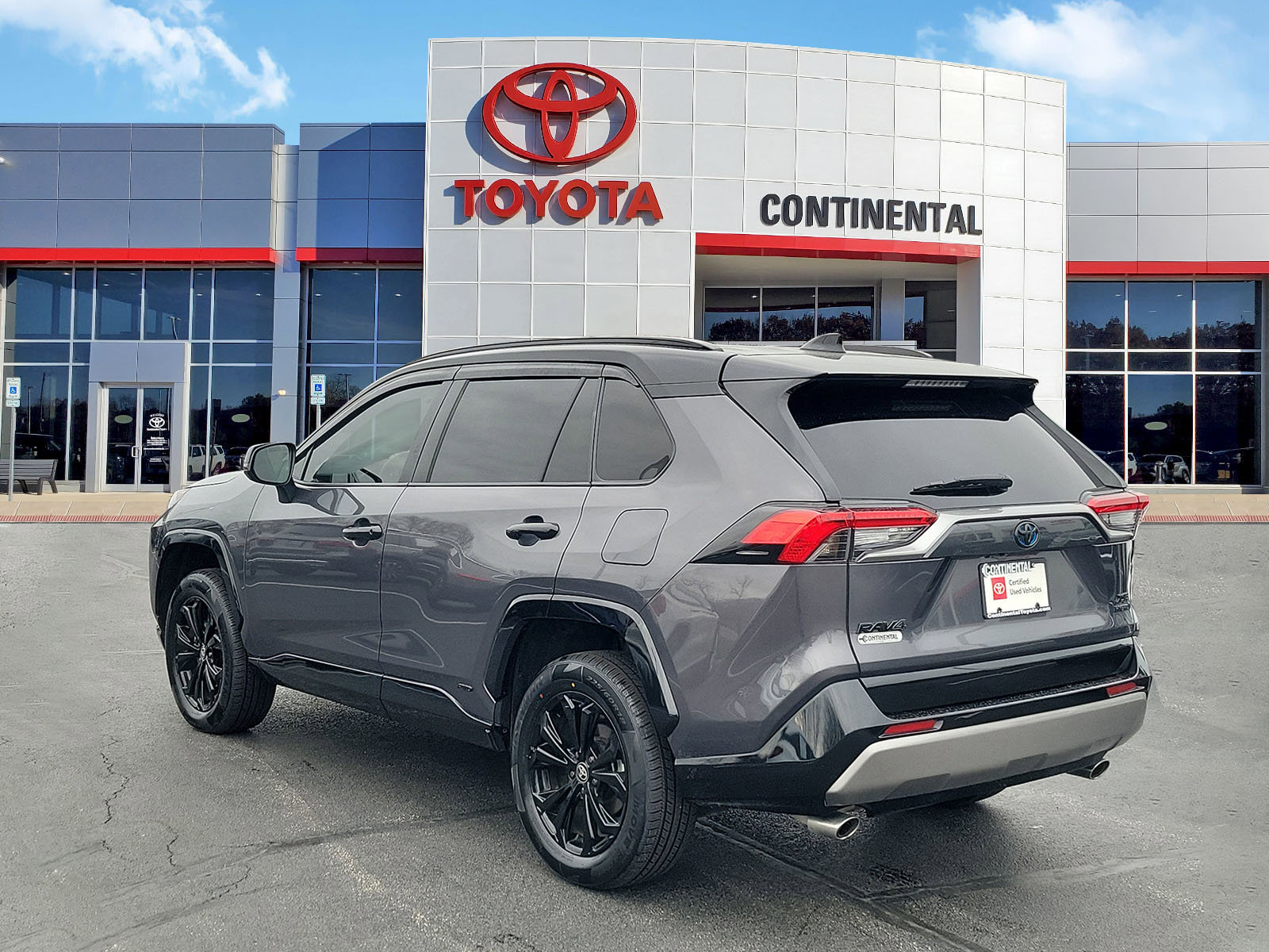Certified 2022 Toyota RAV4 XSE image 4