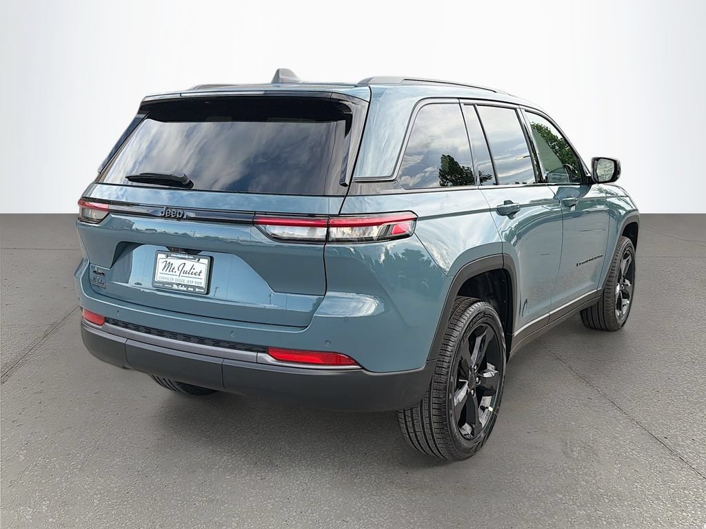 New 2026 Jeep Grand Cherokee Limited w/ Limited Altitude Package AWD/4WD image 4