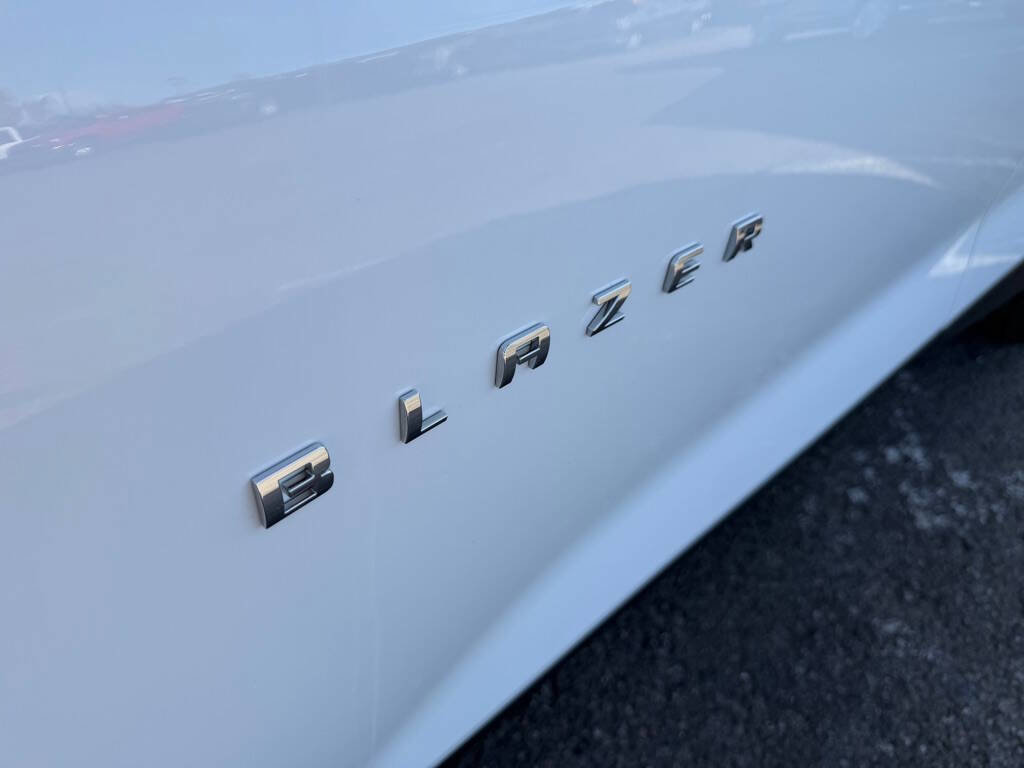 Used 2019 Chevrolet Blazer LT AWD/4WD image 10