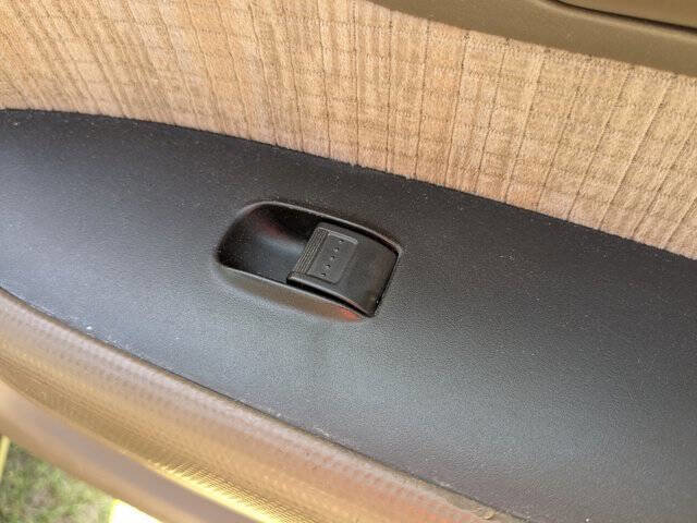 Used 2002 Honda CR-V LX image 34