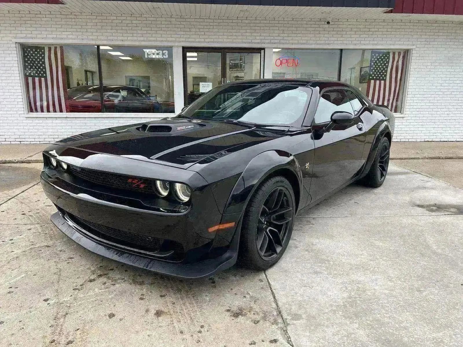 Used 2022 Dodge Challenger R/T Scat Pack image 3