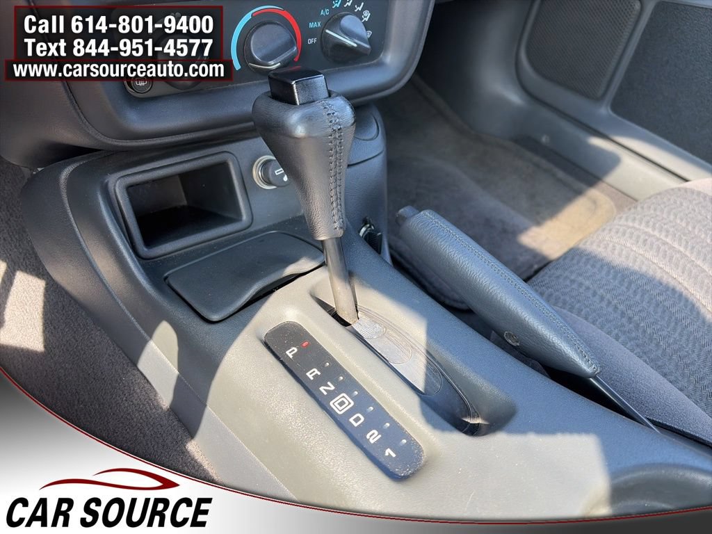 Used 1998 Chevrolet Camaro LT w/ Preferred Equipment Group 2 RWD image 17
