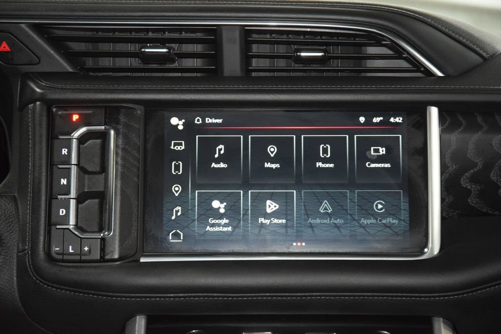 Used 2024 GMC Yukon XL Denali AWD/4WD image 34