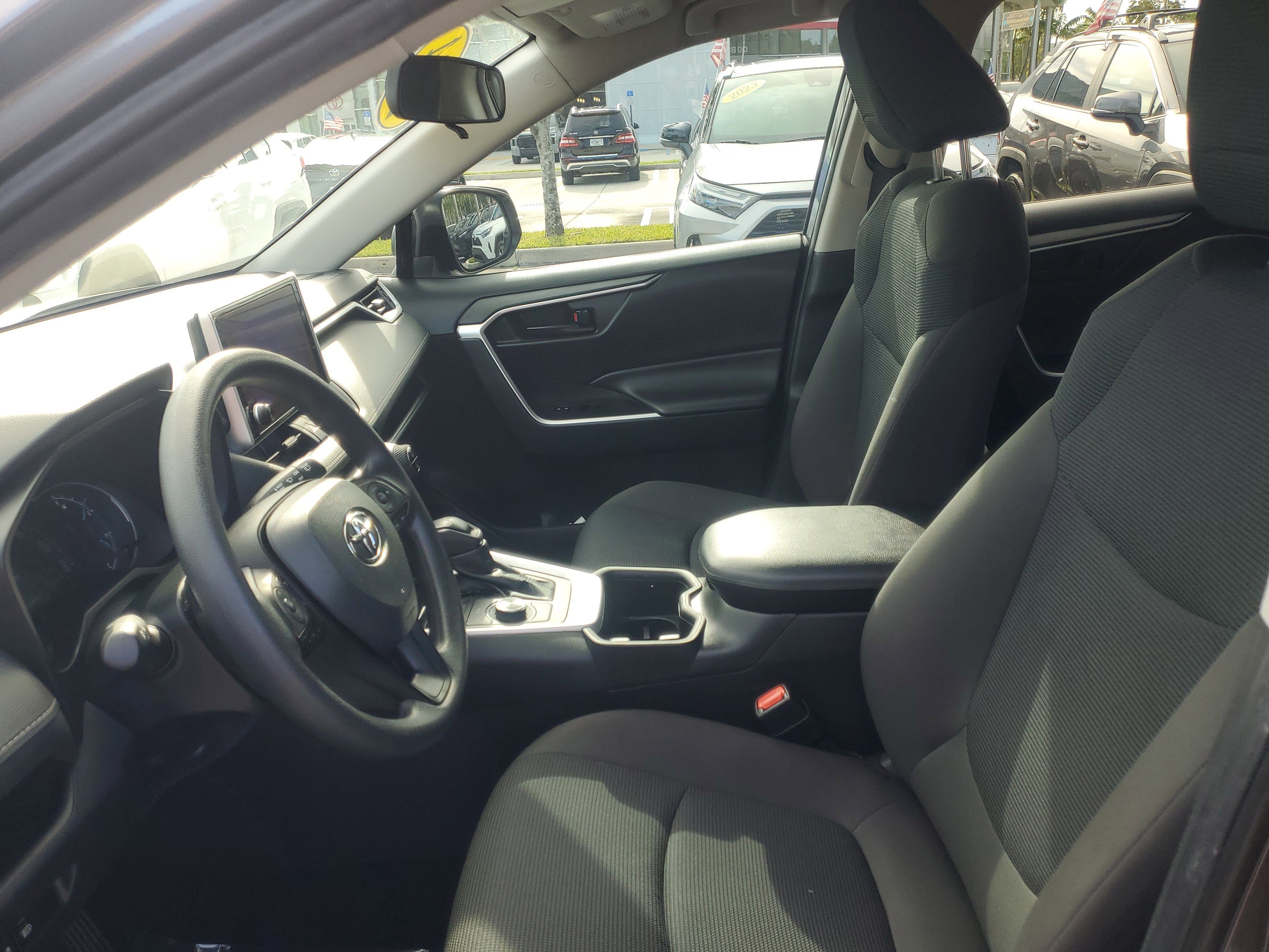 Used 2024 Toyota RAV4 LE image 15