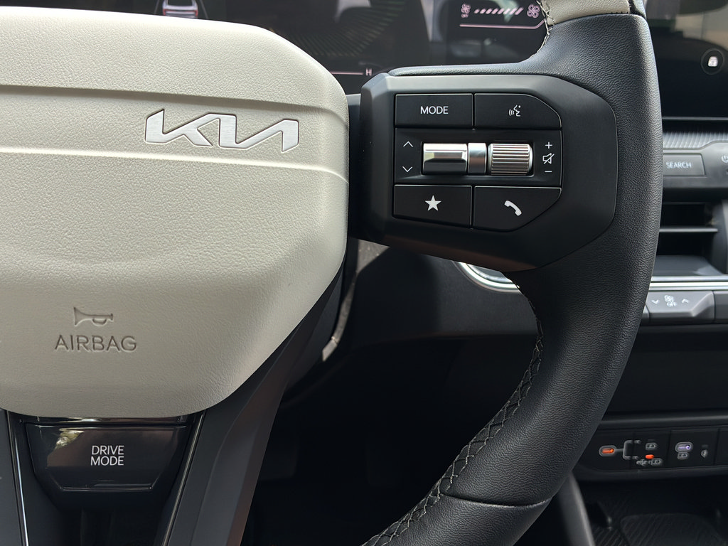 New 2026 Kia K4 GT-Line FWD image 28