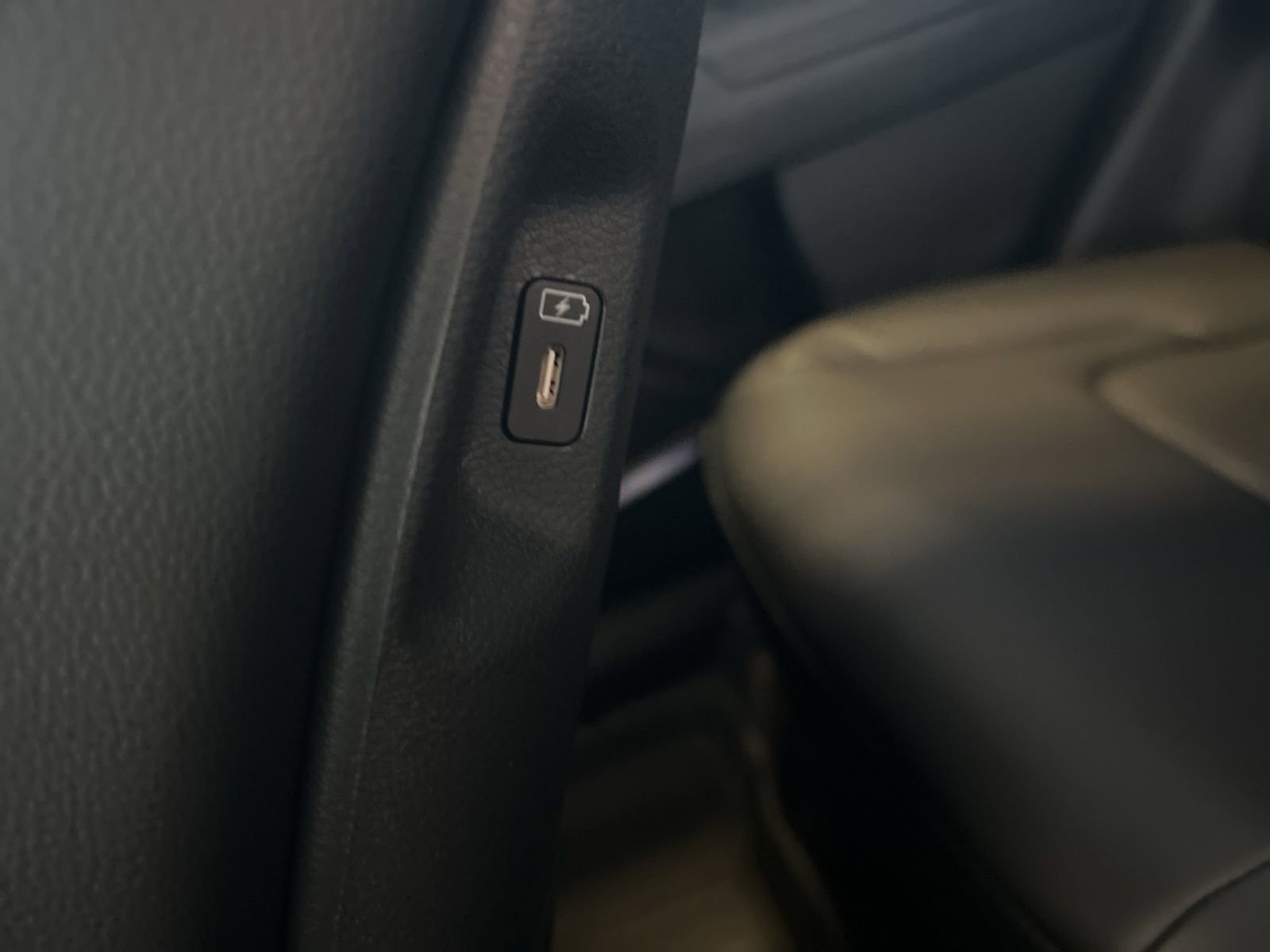 New 2026 Kia Sportage EX image 13